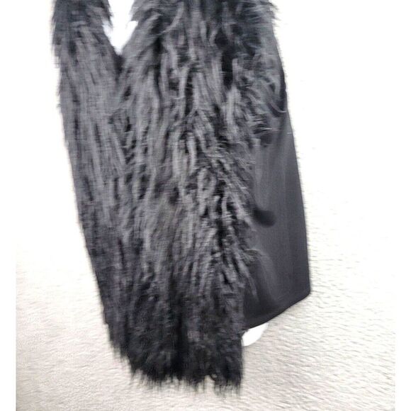 CAbi Women’s Infinite Vest Medium Faux Fur Open Front Black Style 929 Mob Wife - Picture 5 of 13